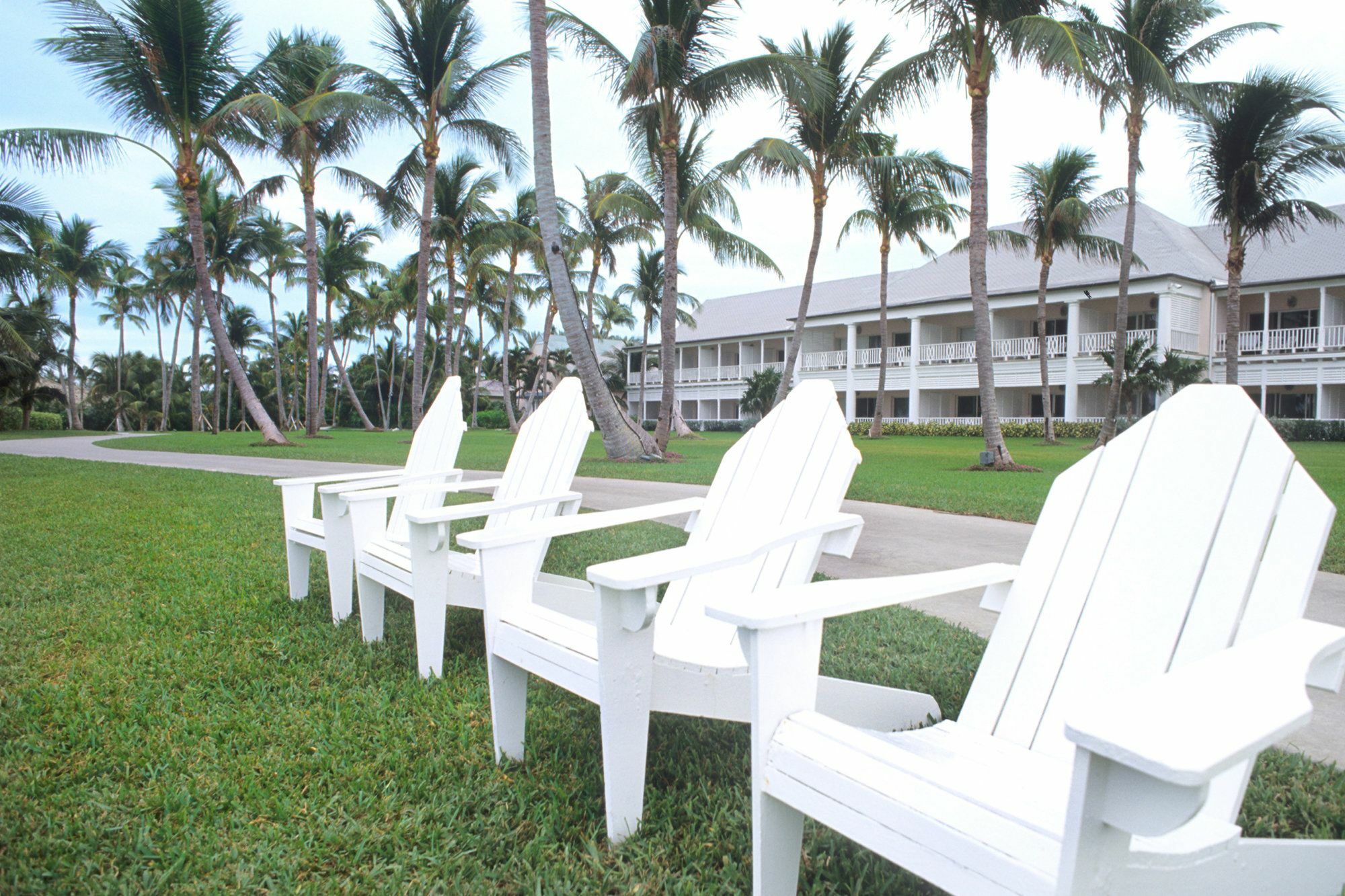 The Ocean Club, A Four Seasons Resort, Bahamas Creek Village Exterior photo
